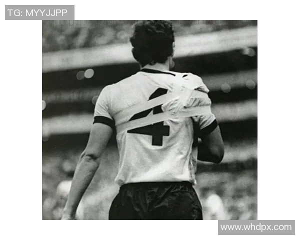 戴白帽的足球球星是谁 解析其独特风格与场上表现