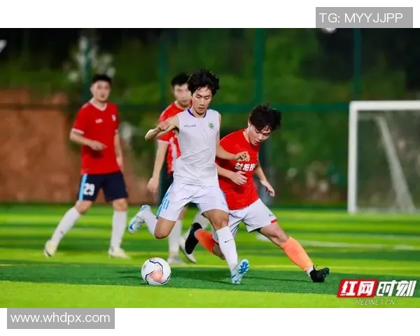 球星后代聚首绿茵场：新一代足球天才的成长与较量